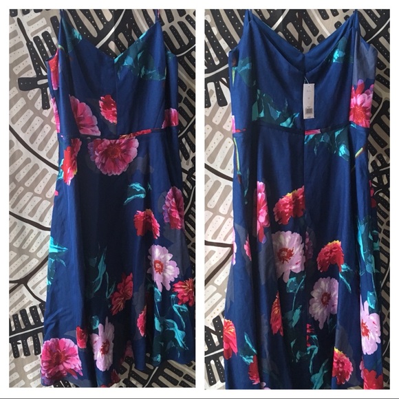 Banana republic navy floral dress - Picture 2 of 4
